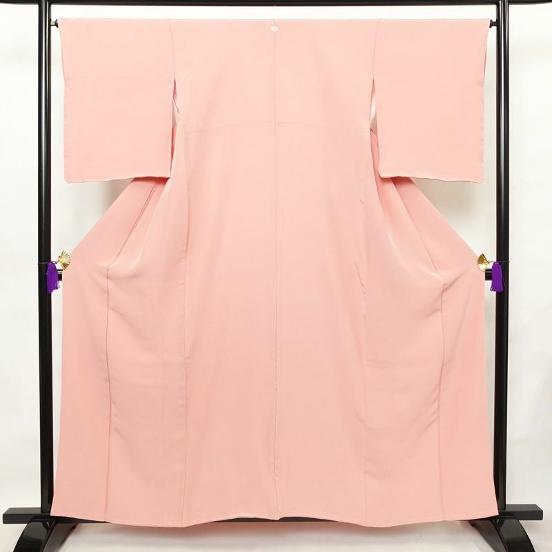 色無地 しつけ糸付き 縮緬 一つ紋付き 正絹 無地 袷仕立て 身丈157cm 裄丈65cm フォーマル 着物 ピンク_画像1