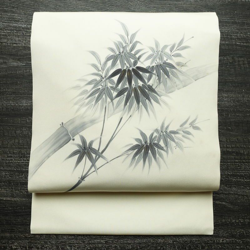 名古屋帯 太鼓柄 内山晴祥 落款入り 正絹 木の葉・植物柄 名古屋仕立て 帯 白_画像1