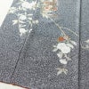 付け下げ 良品 しつけ糸付き 縮緬 正絹 花柄 袷仕立て 身丈162cm 裄丈65cm 箔 刺繍 金彩 フォーマル 着物 黒_画像4