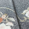 付け下げ 良品 しつけ糸付き 縮緬 正絹 花柄 袷仕立て 身丈162cm 裄丈65cm 箔 刺繍 金彩 フォーマル 着物 黒_画像11