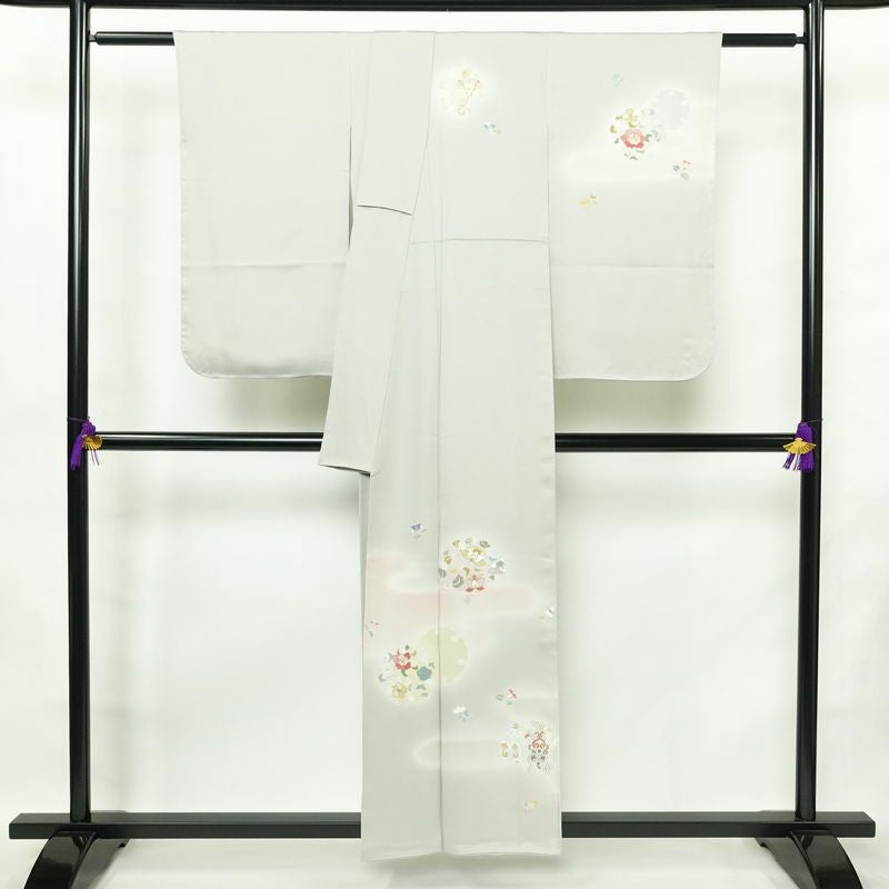 付け下げ しつけ糸付き 正絹 花柄 袷仕立て 身丈154cm 裄丈63cm 共八掛 金彩 フォーマル 着物 グレー_画像2