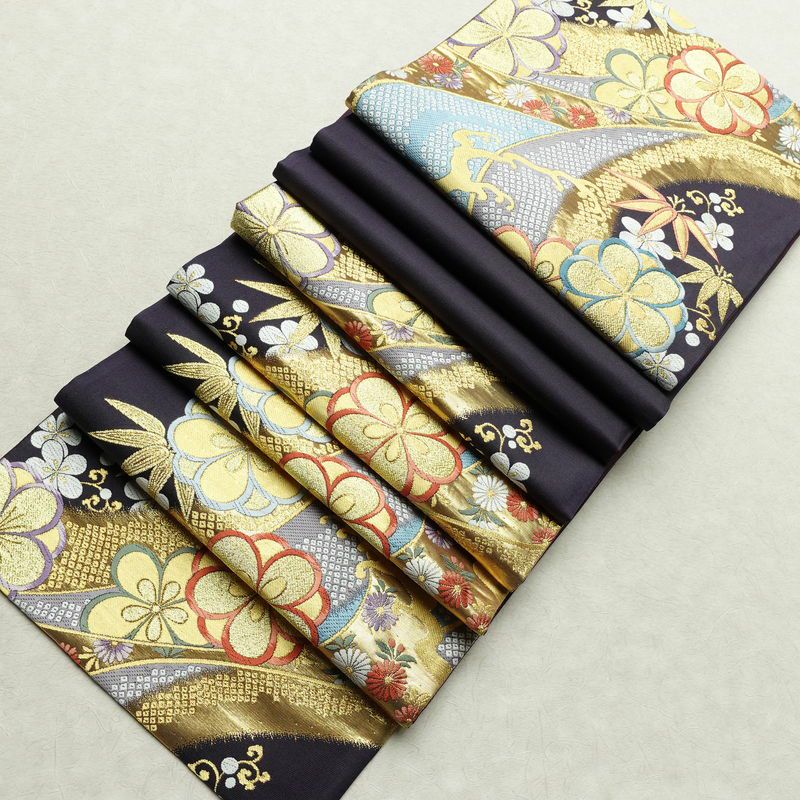 袋帯 西陣織 六通柄 良品 証紙あり フォーマル用 正絹 古典柄 箔 金糸 帯 花紀行 紫・藤色_画像17