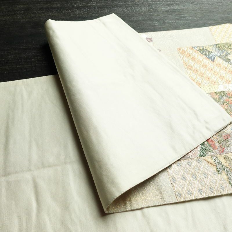 袋帯 六通柄 フォーマル用 正絹 古典柄 箔 金糸 銀糸 帯 多色使い_画像9