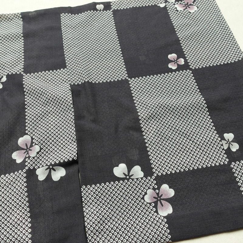 盛夏 小紋 ポリエステル チェック・格子柄 単衣仕立て 身丈151cm 裄丈65.5cm 桜 市松 鹿の子 着物 グレー_画像12