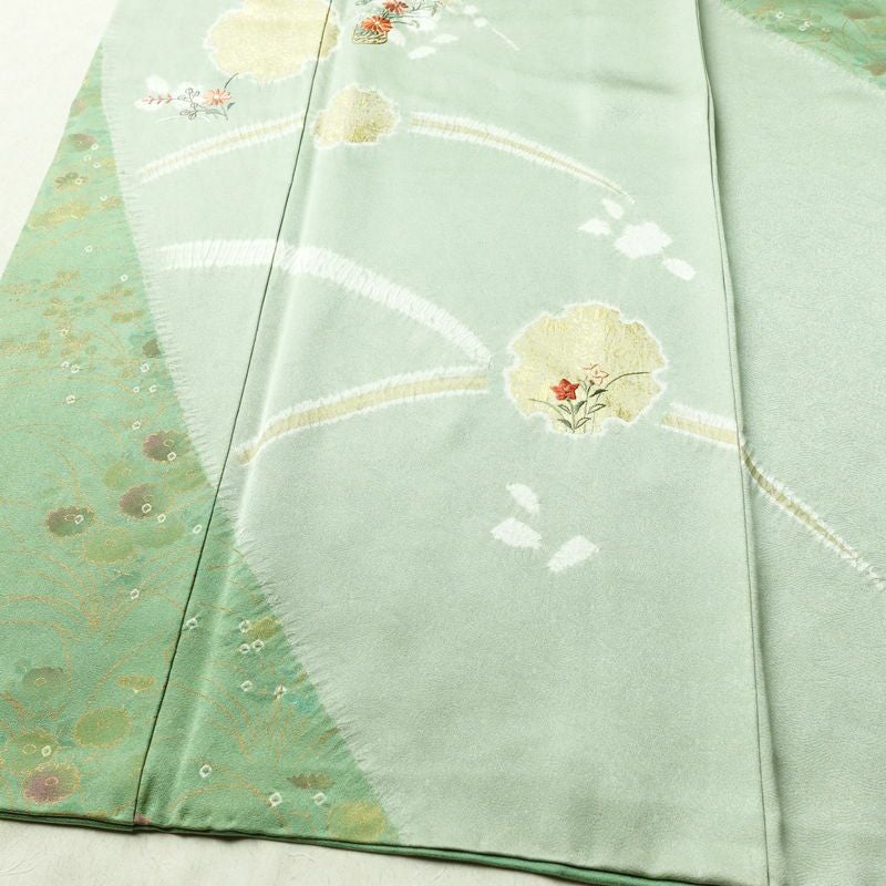 訪問着 良品 絞り 金駒刺繍 一つ紋付き 正絹 木の葉・植物柄 袷仕立て 身丈158cm 裄丈67.5cm 箔 刺繍 金彩 フォーマル 着物 入学式 卒業式 結婚式 緑・うぐいす色_画像4