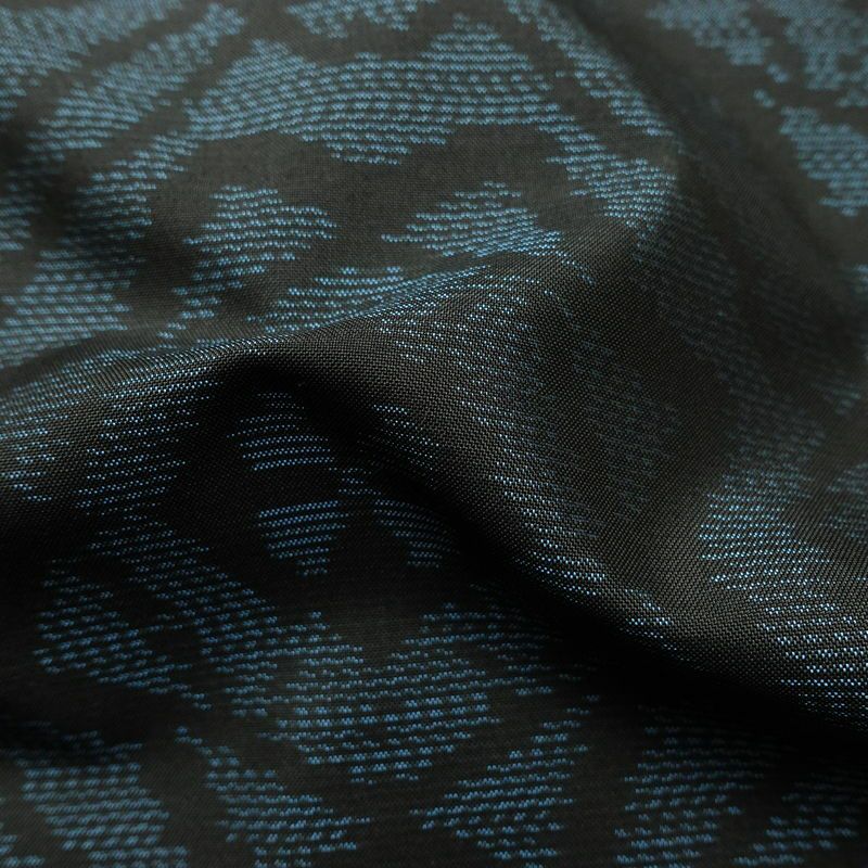 大島紬 証紙なし 正絹 幾何学柄・抽象柄 袷仕立て 身丈153.5cm 裄丈63cm 着物 青・紺_画像21