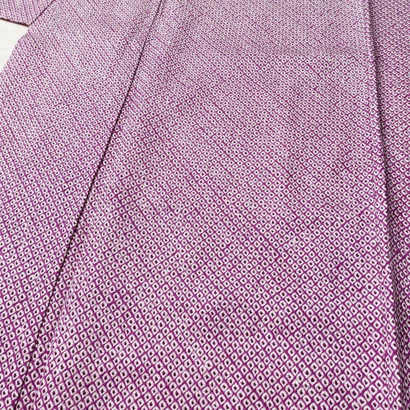 小紋 絞り 総絞り 正絹 古典柄 袷仕立て 身丈160.5cm 裄丈67cm 着物 紫・藤色_画像5