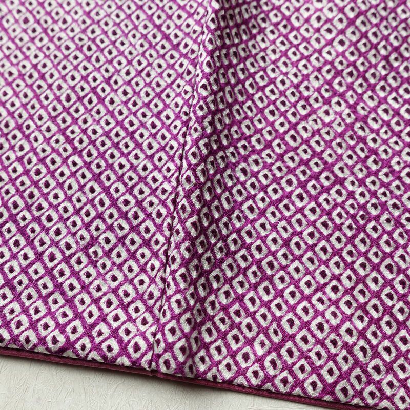 小紋 絞り 総絞り 正絹 古典柄 袷仕立て 身丈160.5cm 裄丈67cm 着物 紫・藤色_画像11