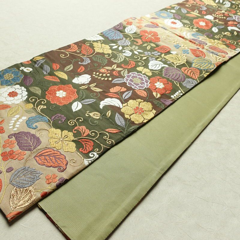 袋帯 紹巴 六通柄 正絹 木の葉・植物柄 金糸 帯 入学式 卒業式 結婚式 多色使い_画像10