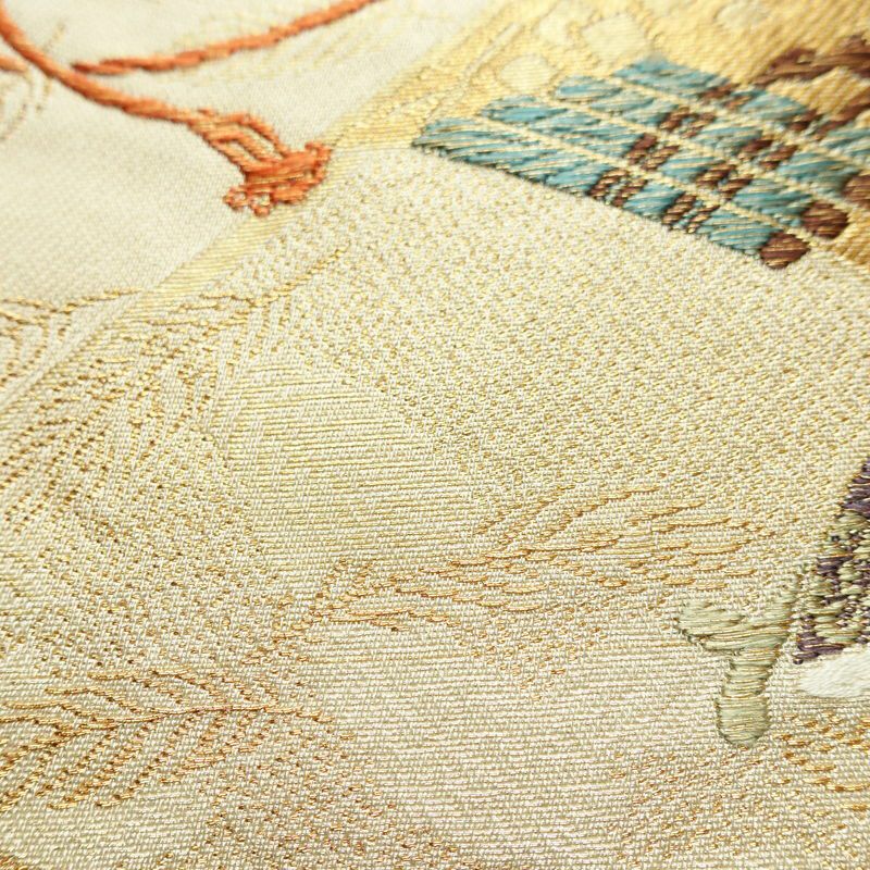 袋帯 銘明錦 六通柄 フォーマル用 正絹 古典柄 箔 金通し 帯 入学式 御所車 扇子 卒業式 結婚式 ベージュ_画像7