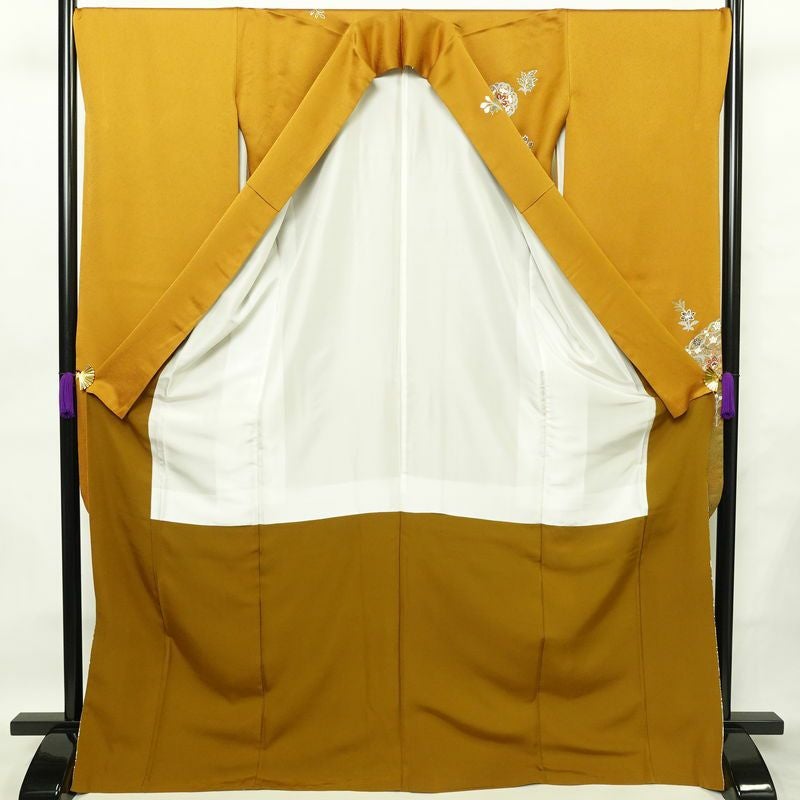 振袖 正絹 木の葉・植物柄 袷仕立て 身丈170.5cm 裄丈69cm 箔 フォーマル 成人式 二十歳 黄・黄土色_画像3