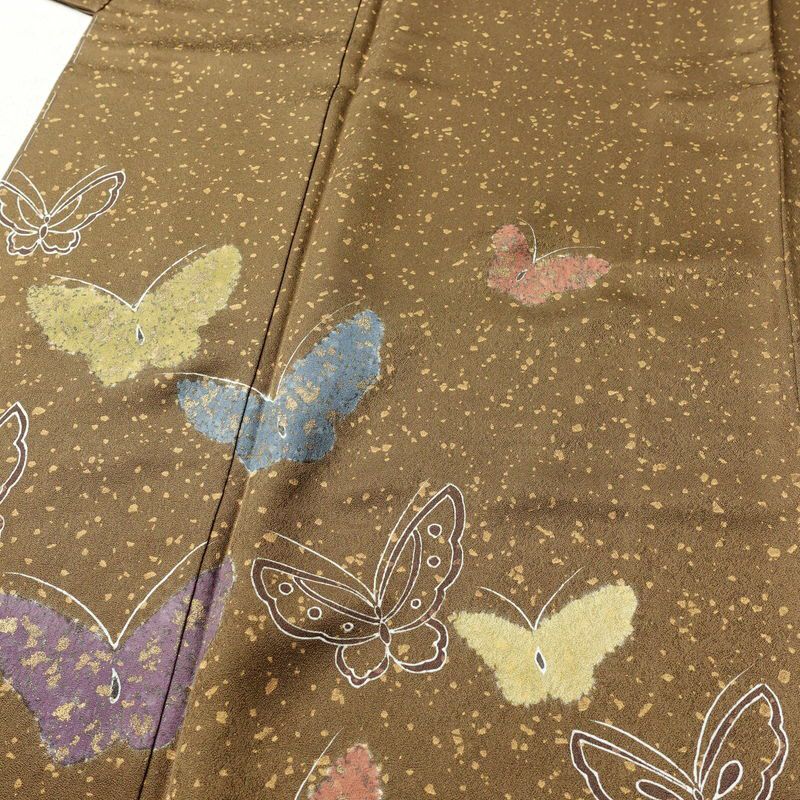 付け下げ 良品 しつけ糸付き 正絹 蝶・昆虫柄 袷仕立て 身丈171cm 裄丈69.5cm 箔 フォーマル 着物 入学式 卒業式 黄・黄土色_画像5
