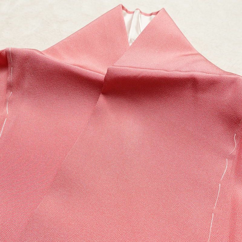 色無地 鮫小紋 しつけ糸付き 縮緬 一つ紋付き 正絹 流水・波柄 袷仕立て 身丈164cm 裄丈67.5cm フォーマル 着物 入学式 ピンク_画像17