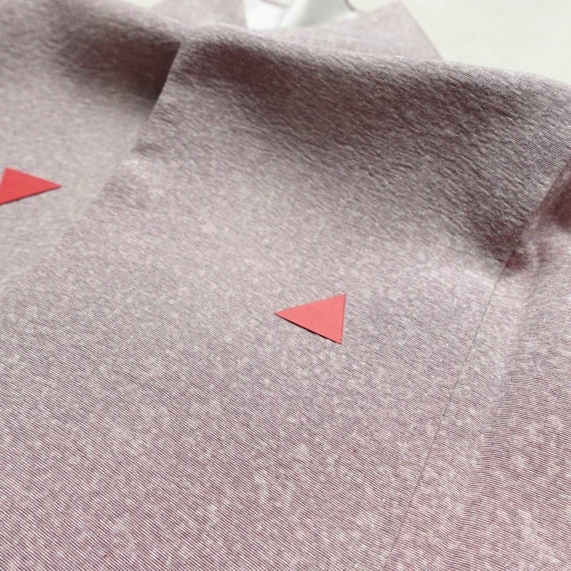 付け下げ 良品 縮緬 正絹 その他の柄 袷仕立て 身丈155cm 裄丈63cm 共八掛 フォーマル 着物 入学式 卒業式 ぼかし 紫・藤色_画像17