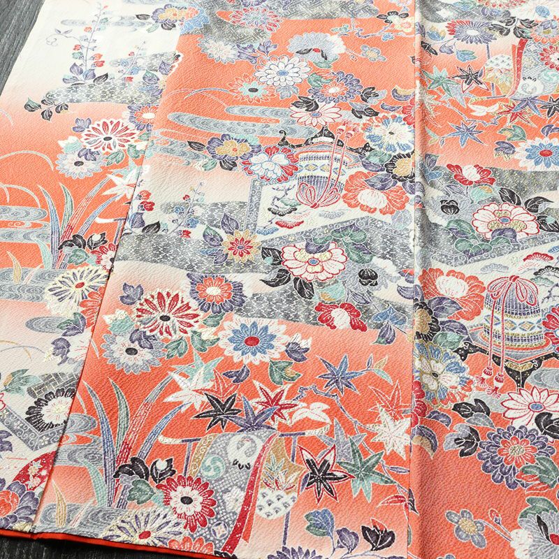 小紋 良品 京都清水 地主神社 落款入り 縮緬 正絹 古典柄 袷仕立て 身丈155cm 裄丈62cm 箔 着物 赤・朱_画像4