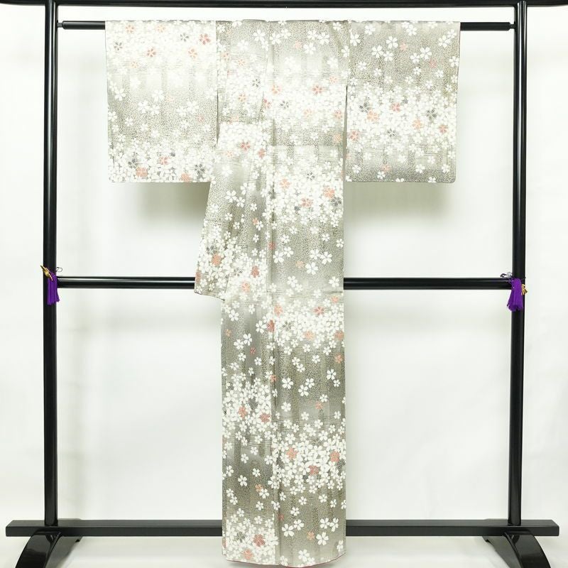 小紋 良品 しつけ糸付き 正絹 花柄 袷仕立て 身丈157.5cm 裄丈65cm 箔 金彩 着物 グレー_画像2
