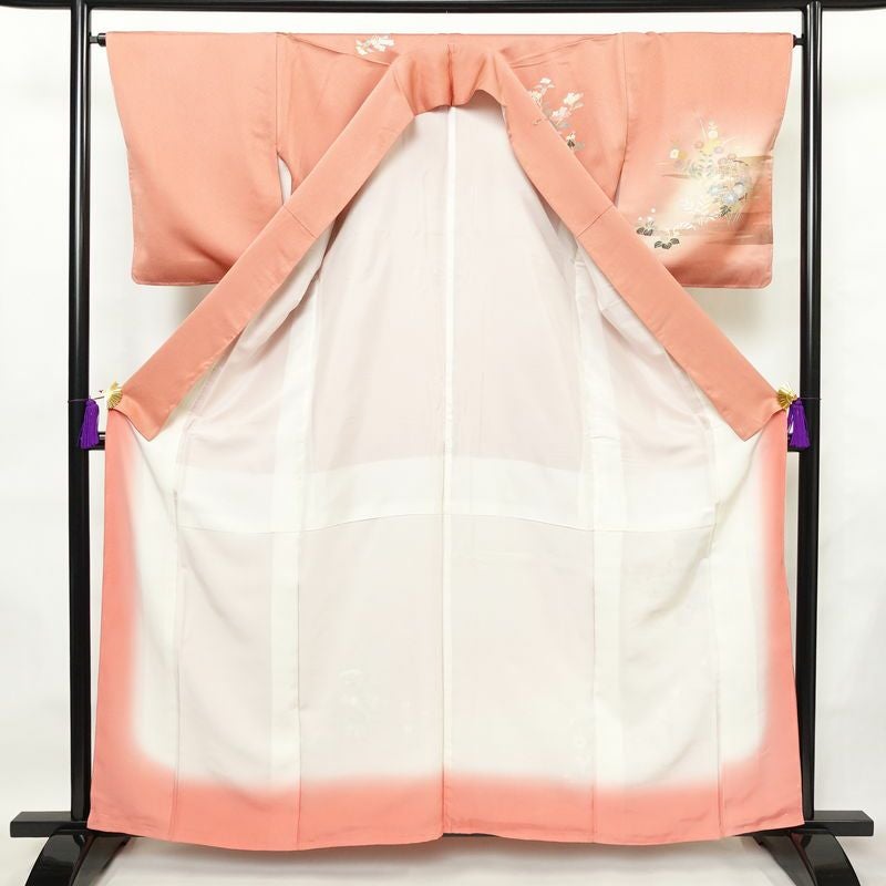 訪問着 美品 しつけ糸付き 一つ紋付き 正絹 古典柄 袷仕立て 身丈160cm 裄丈65.5cm 箔 金彩 フォーマル 着物 入学式 卒業式 結婚式 ピンク_画像3