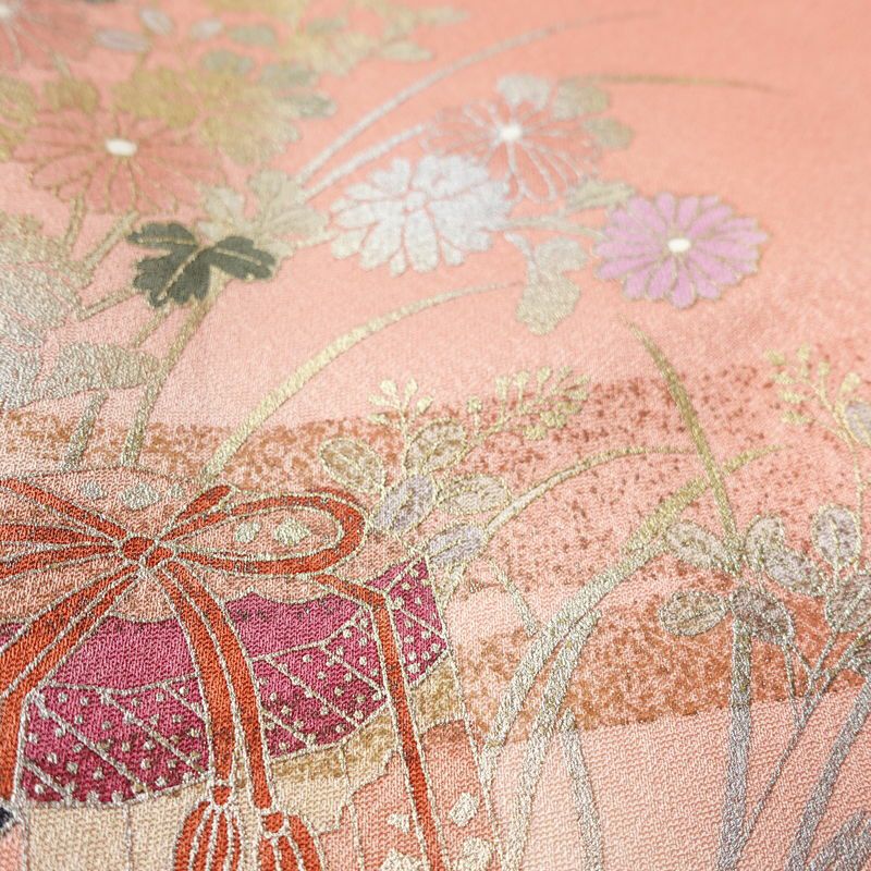 訪問着 美品 しつけ糸付き 一つ紋付き 正絹 古典柄 袷仕立て 身丈160cm 裄丈65.5cm 箔 金彩 フォーマル 着物 入学式 卒業式 結婚式 ピンク_画像8