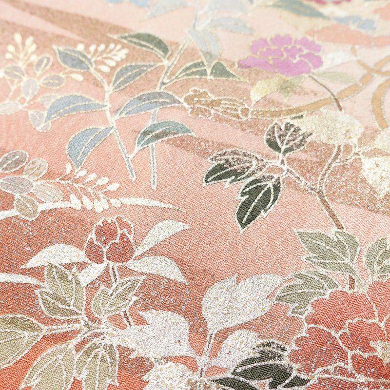 訪問着 美品 しつけ糸付き 一つ紋付き 正絹 古典柄 袷仕立て 身丈160cm 裄丈65.5cm 箔 金彩 フォーマル 着物 入学式 卒業式 結婚式 ピンク_画像9