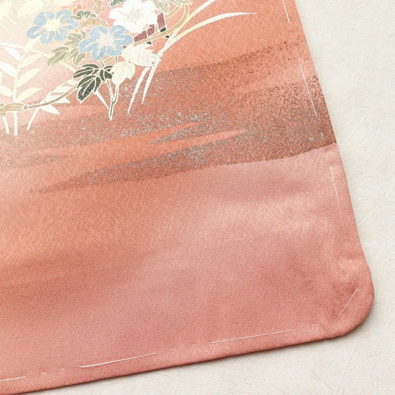 訪問着 美品 しつけ糸付き 一つ紋付き 正絹 古典柄 袷仕立て 身丈160cm 裄丈65.5cm 箔 金彩 フォーマル 着物 入学式 卒業式 結婚式 ピンク_画像17