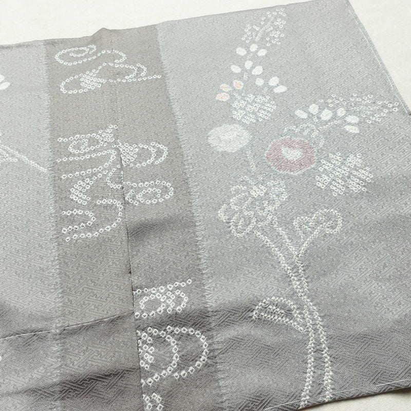 訪問着 美品 しつけ糸付き 絞り 一つ紋付き 正絹 花柄 袷仕立て 身丈159.5cm 裄丈65cm 刺繍 フォーマル 着物 入学式 卒業式 結婚式 グレー_画像15
