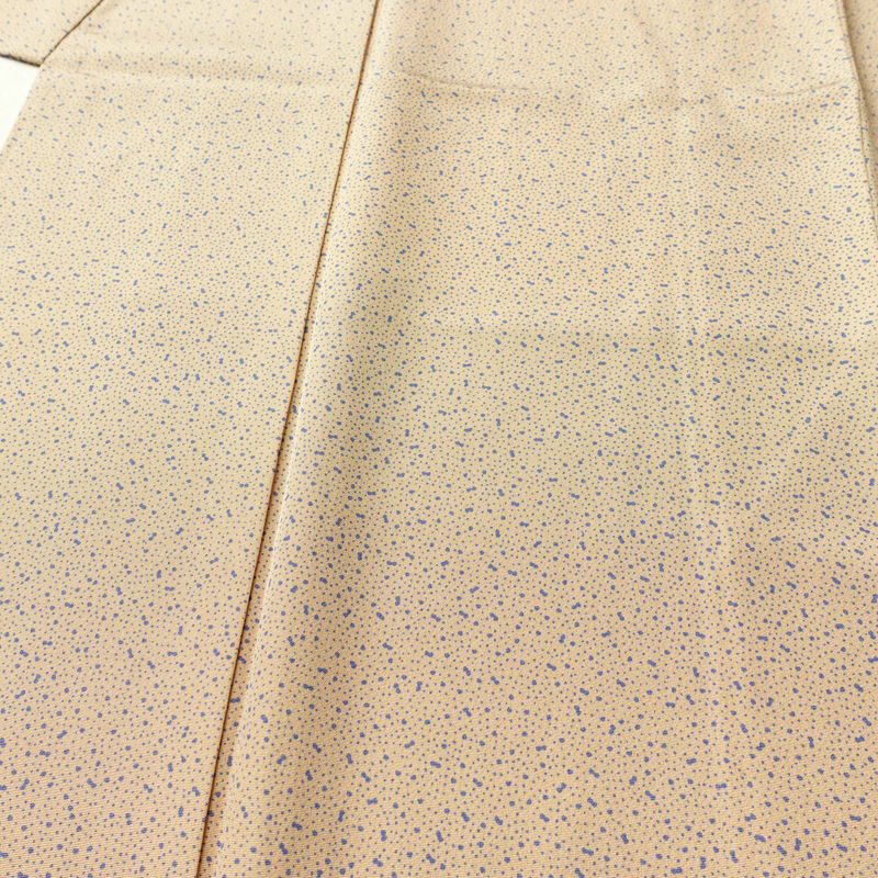 小紋 良品 しつけ糸付き 総柄 正絹 その他の柄 袷仕立て 身丈154.5cm 裄丈63.5cm 柄八掛 着物 ベージュ_画像5