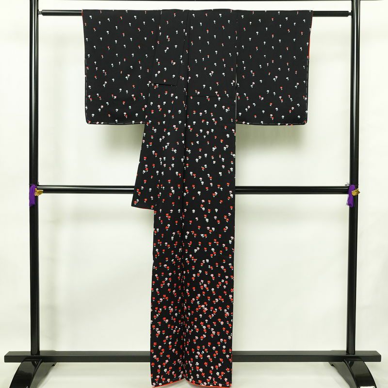 小紋 付下小紋 良品 しつけ糸付き 正絹 花柄 袷仕立て 身丈161cm 裄丈63cm 着物 黒_画像2