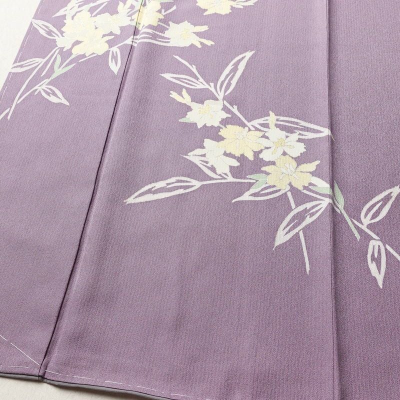 付け下げ 良品 しつけ糸付き 正絹 花柄 袷仕立て 身丈169cm 裄丈70.5cm 箔 フォーマル 着物 入学式 卒業式 結婚式 紫・藤色_画像4