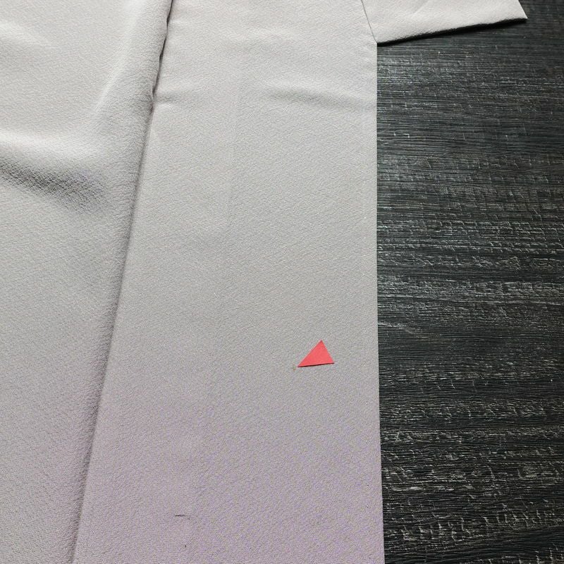 単衣 付下 良品 スワトウ刺繍 縮緬 正絹 風景柄 単衣仕立て 身丈169cm 裄丈68.5cm 刺繍 フォーマル 着物 付け下げ 紫・藤色_画像14