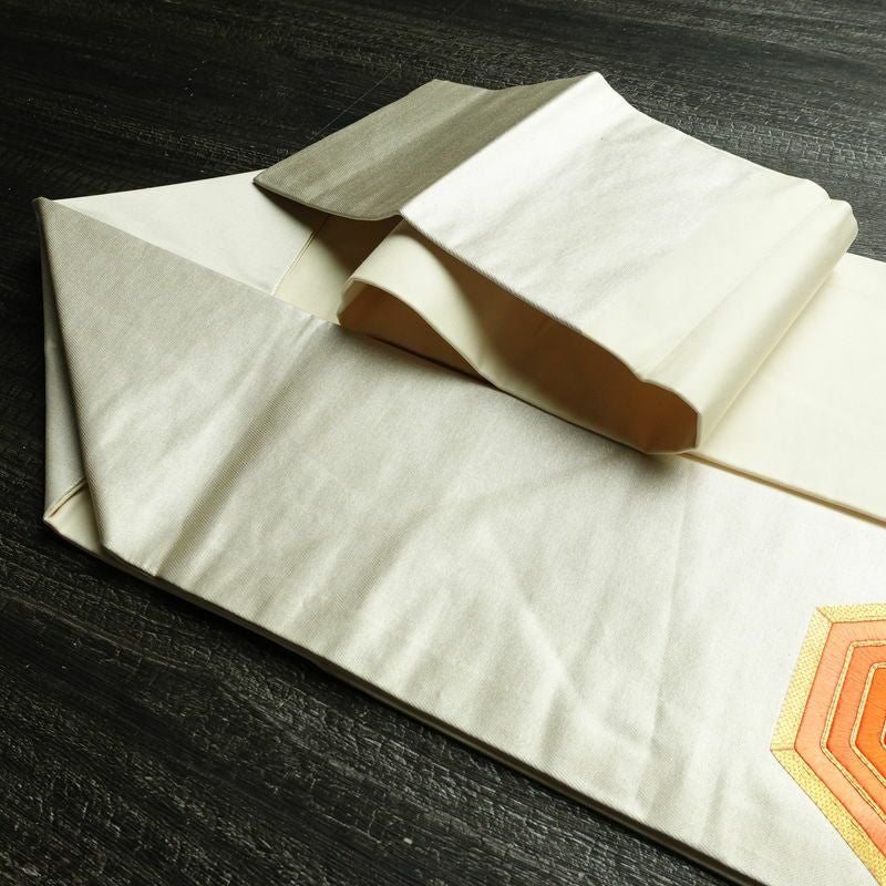 名古屋帯 太鼓柄 金駒刺繍 正絹 亀甲柄 名古屋仕立て 刺繍 金糸 帯 金・銀_画像21