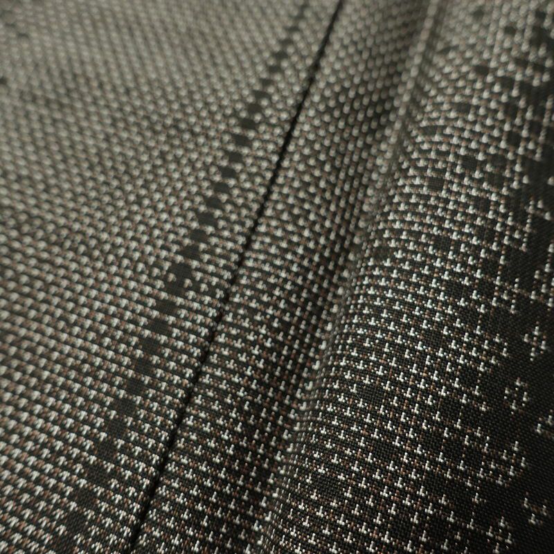 大島紬 美品 しつけ糸付き 正絹 縞柄・線柄 袷仕立て 身丈160.5cm 裄丈65cm リサイクル着物 着物 茶_画像10