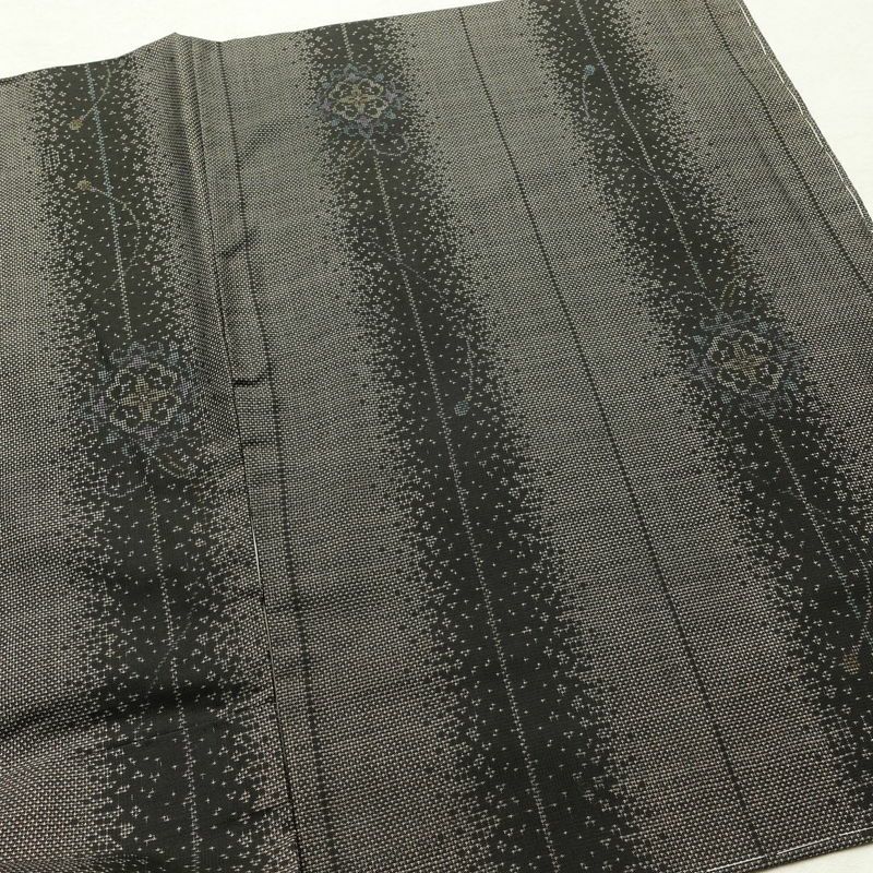 大島紬 美品 しつけ糸付き 正絹 縞柄・線柄 袷仕立て 身丈160.5cm 裄丈65cm リサイクル着物 着物 茶_画像14