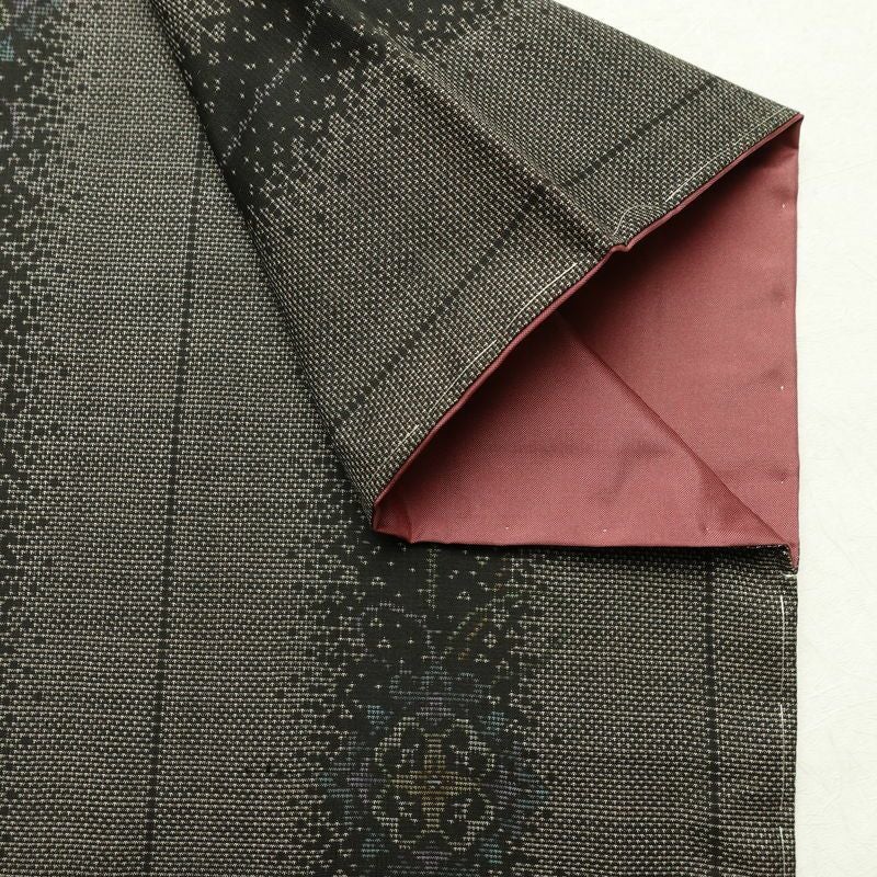 大島紬 美品 しつけ糸付き 正絹 縞柄・線柄 袷仕立て 身丈160.5cm 裄丈65cm リサイクル着物 着物 茶_画像15