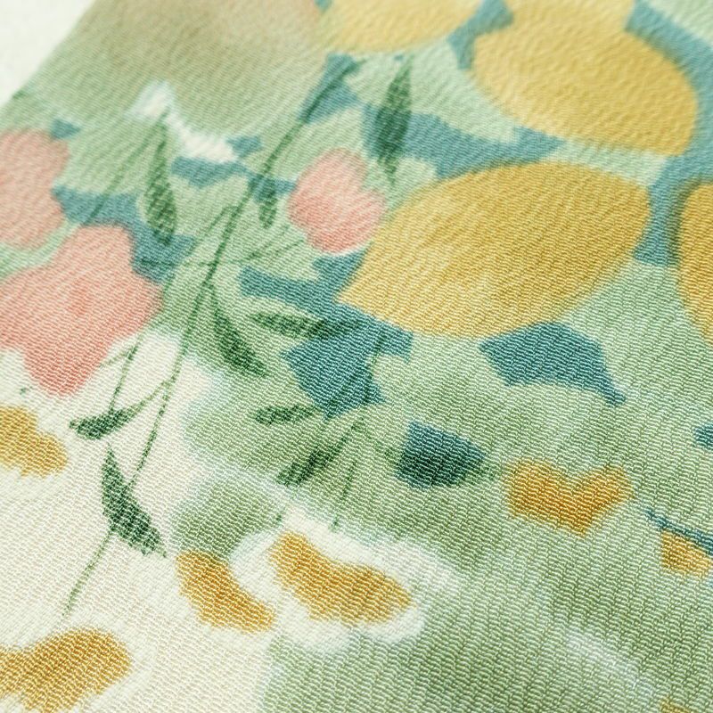 小紋 縮緬 総柄 正絹 木の葉・植物柄 袷仕立て 身丈151cm 裄丈65cm リサイクル着物 着物 カジュアル 緑・うぐいす色_画像9