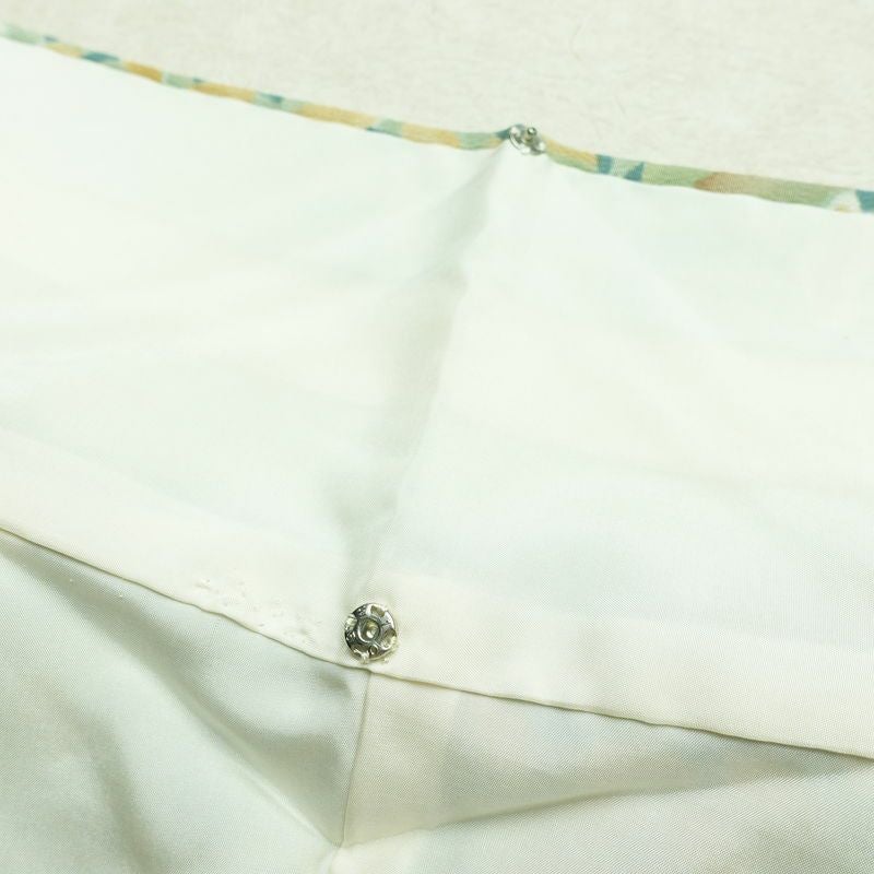 小紋 縮緬 総柄 正絹 木の葉・植物柄 袷仕立て 身丈151cm 裄丈65cm リサイクル着物 着物 カジュアル 緑・うぐいす色_画像20