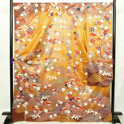 振袖 金駒刺繍 正絹 花柄 袷仕立て 身丈168cm 裄丈67.5cm 箔 金彩 蝶 