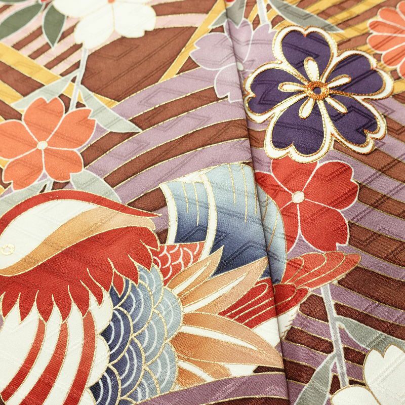 振袖 金駒刺繍 正絹 古典柄 袷仕立て 身丈168cm 裄丈67.5cm リサイクル着物 帯 金彩 成人式 二十歳 二十歳の集い フォーマル 華やか 黄・黄土色_画像9