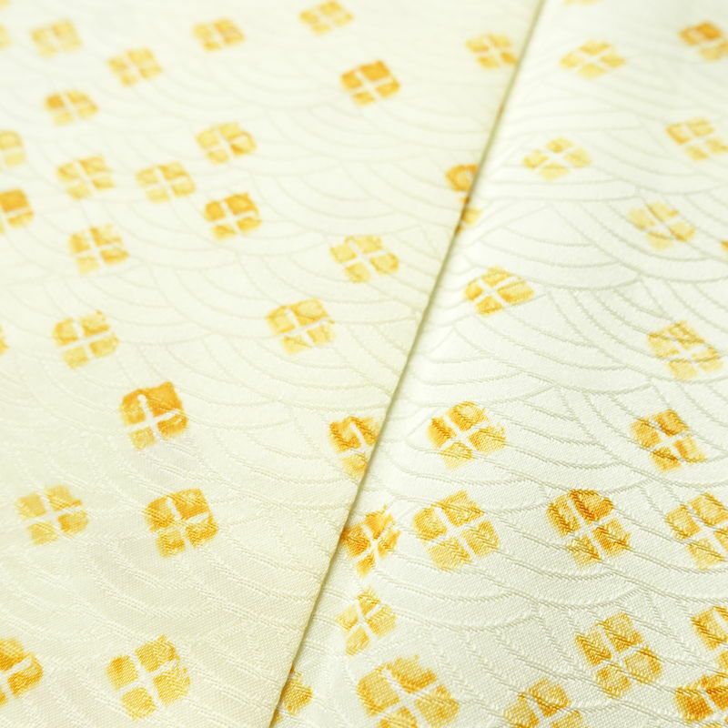 小紋 良品 総柄 ポリエステル 古典柄 袷仕立て 身丈159cm 裄丈63cm リサイクル着物 着物 カジュアル クリーム_画像10