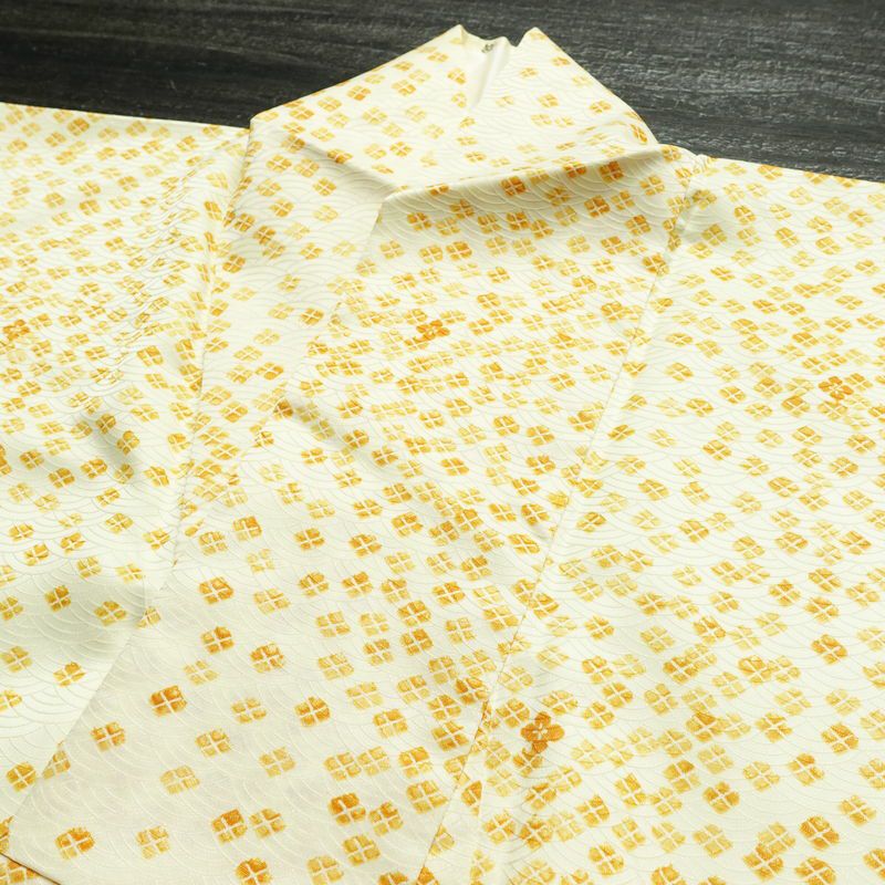 小紋 良品 総柄 ポリエステル 古典柄 袷仕立て 身丈159cm 裄丈63cm リサイクル着物 着物 カジュアル クリーム_画像17
