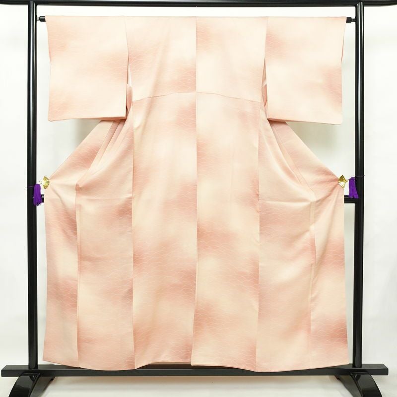 小紋 付下小紋 正絹 木の葉・植物柄 袷仕立て 身丈155.5cm 裄丈64.5cm リサイクル着物 着物 ぼかし 七五三 お宮参り 芝 フォーマル シンプル 上品 ピンク_画像1