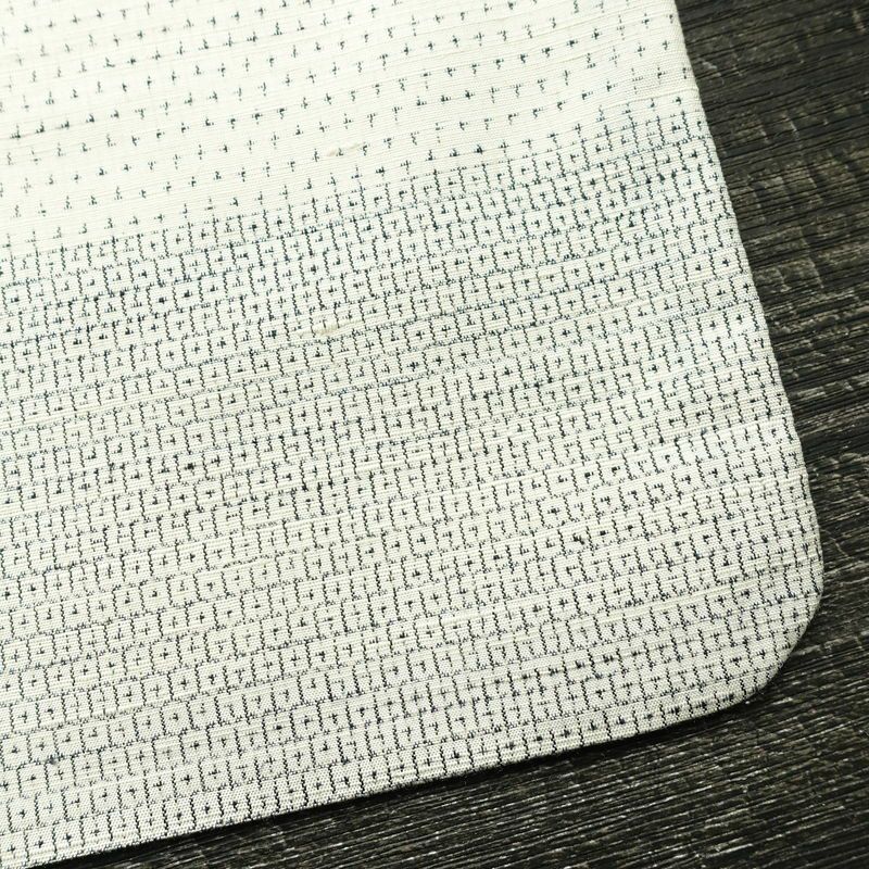 紬 正絹 チェック・格子柄 袷仕立て 身丈162.5cm 裄丈63cm リサイクル着物 着物 モダン カジュアル 白_画像16