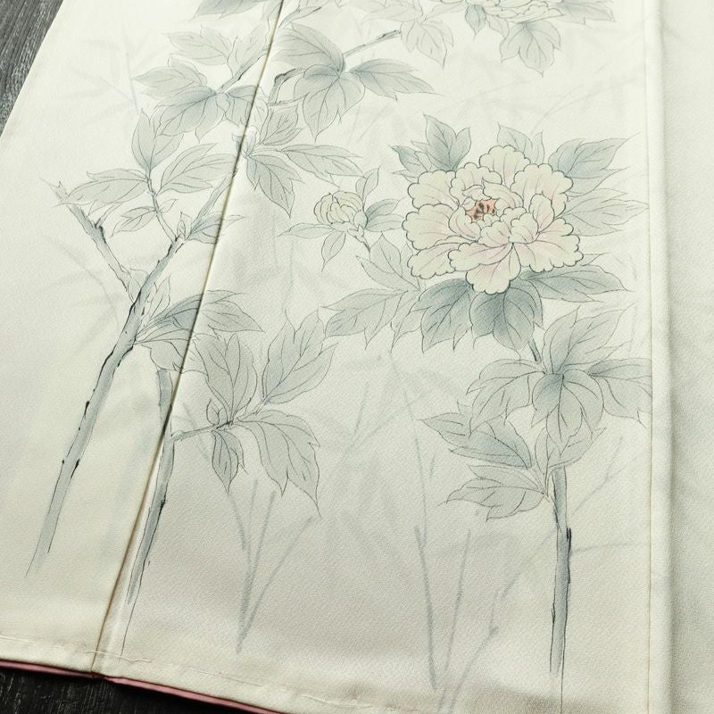 付け下げ 落款入り しつけ糸付き 正絹 花柄 袷仕立て 身丈159.5cm 裄丈67cm リサイクル着物 着物 手描き フォーマル 上品 白_画像4
