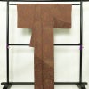 付け下げ 良品 縮緬 正絹 小紋柄 幾何学柄・抽象柄 袷仕立て 身丈162cm 裄丈67cm リサイクル着物 着物 洒落 茶_画像2