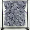 浴衣 美品 夏用 綿絽 バチ衿仕立て 綿 花柄 単衣仕立て 身丈144cm 裄丈66cm モダン 粋 青・紺_画像3