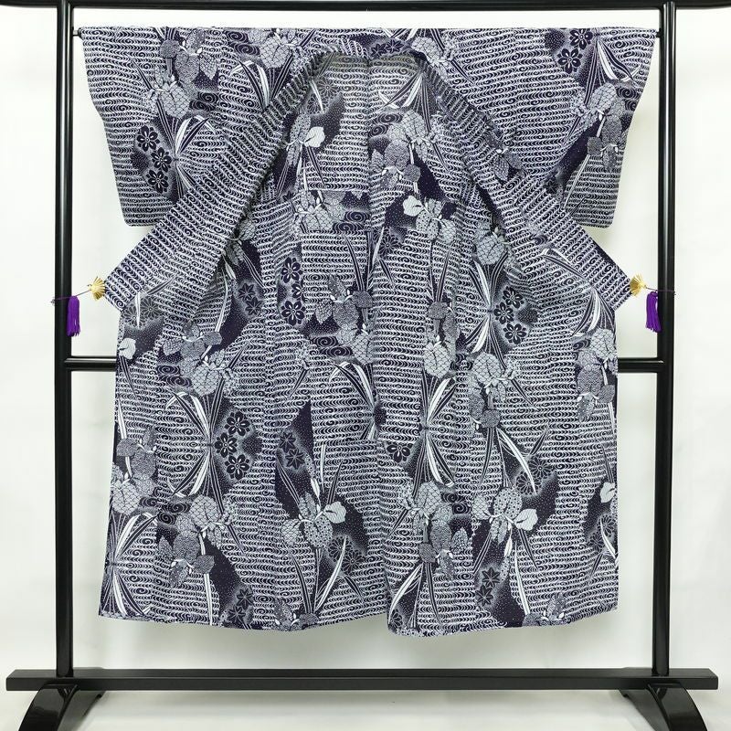 浴衣 美品 夏用 綿絽 バチ衿仕立て 綿 花柄 単衣仕立て 身丈144cm 裄丈66cm モダン 粋 青・紺_画像3