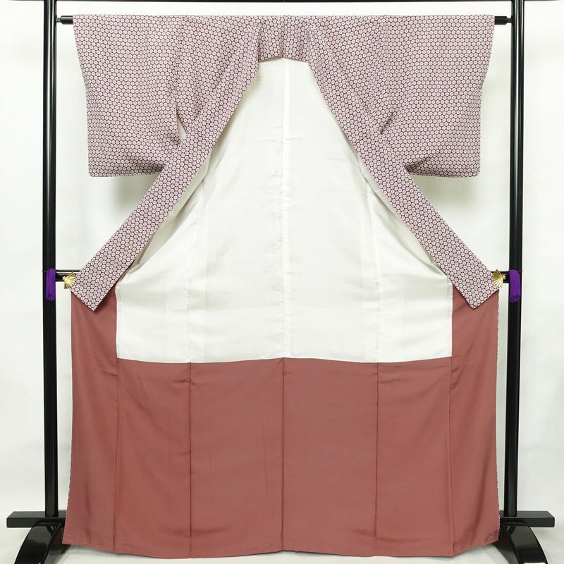 小紋 縮緬 総柄 正絹 花柄 袷仕立て 身丈167.5cm 裄丈62.5cm リサイクル着物 着物 モダン 紫・藤色_画像3