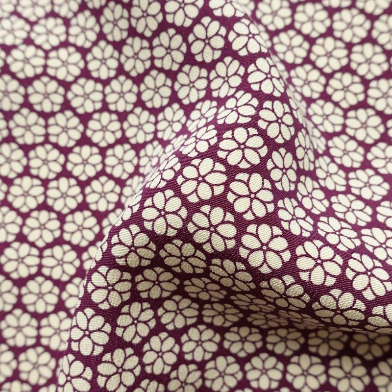 小紋 縮緬 総柄 正絹 花柄 袷仕立て 身丈167.5cm 裄丈62.5cm リサイクル着物 着物 モダン 紫・藤色_画像21