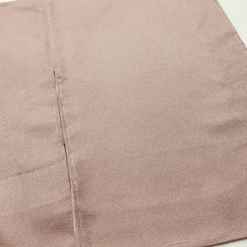 色留袖 良品 しつけ糸付き 一つ紋付き トールサイズ 正絹 風景柄 袷仕立て 身丈174cm 裄丈71cm リサイクル着物 着物 箔 引箔 金彩 結婚式 パーティー フォーマル 華やか 御所車 松 菊 小豆・エンジ_画像15