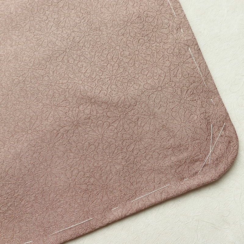 色留袖 良品 しつけ糸付き 一つ紋付き トールサイズ 正絹 風景柄 袷仕立て 身丈174cm 裄丈71cm リサイクル着物 着物 箔 引箔 金彩 結婚式 パーティー フォーマル 華やか 御所車 松 菊 小豆・エンジ_画像16