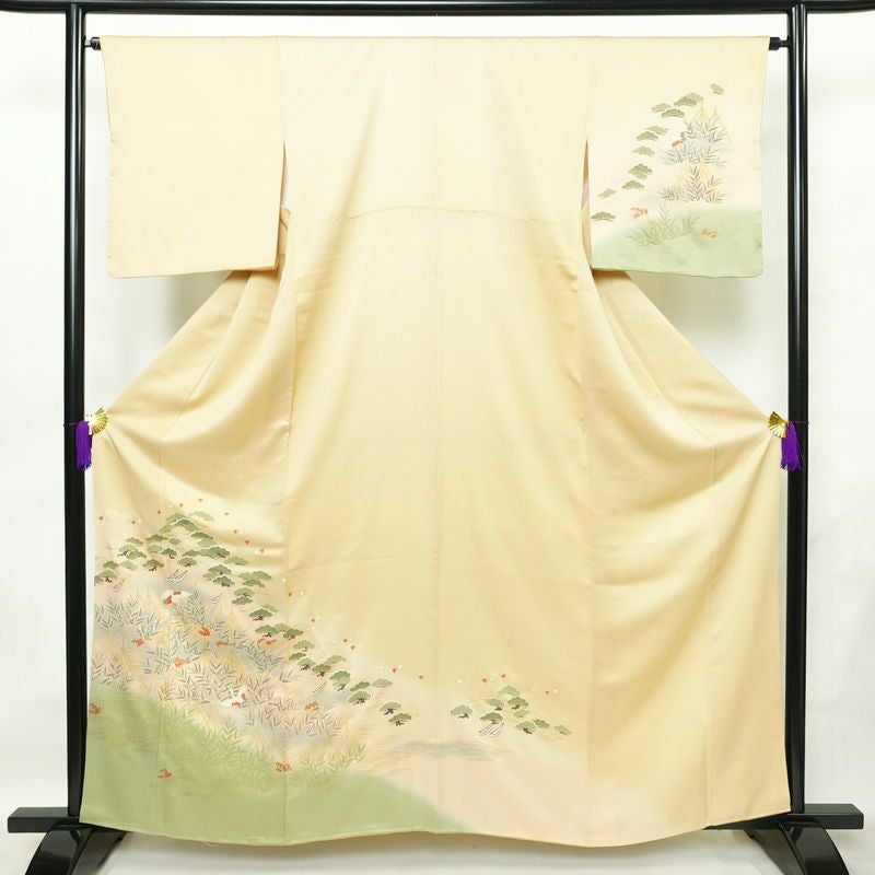 訪問着 良品 しつけ糸付き 正絹 古典柄 袷仕立て 身丈160.5cm 裄丈65cm リサイクル着物 着物 箔 金彩 入学式 卒業式 七五三 お宮参り フォーマル 上品 松 ベージュ_画像1